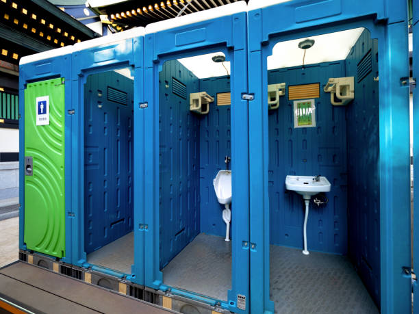 Best Porta potty delivery and setup  in North Randall, OH